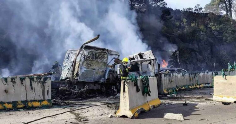 Accidente en autopista México-Puebla seis personas fallecidas