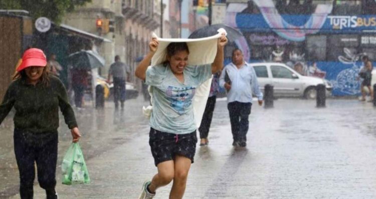 Activan alerta amarilla en CDMX por lluvias fuertes y vientos de hasta 50 kmh