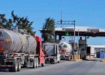 Actualización de software en Aduanas de Matamoros genera retrasos en el cruce de carga