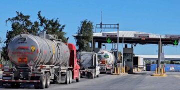 Actualización de software en Aduanas de Matamoros genera retrasos en el cruce de carga
