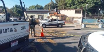 Agentes de seguridad son agredidos por sujetos armados en Tingüindín, Michoacán; hay un muerto y 4 heridos