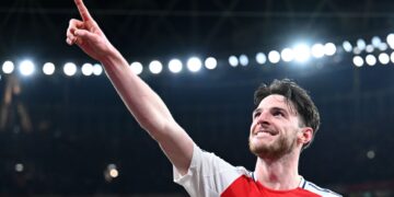 Arrasa Arsenal Manchester City se hunde en la Premier League