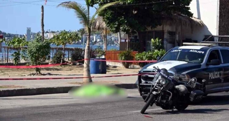 Asesinan a policía vial en Acapulco tras presuntamente levantarle una infracción a un conductor