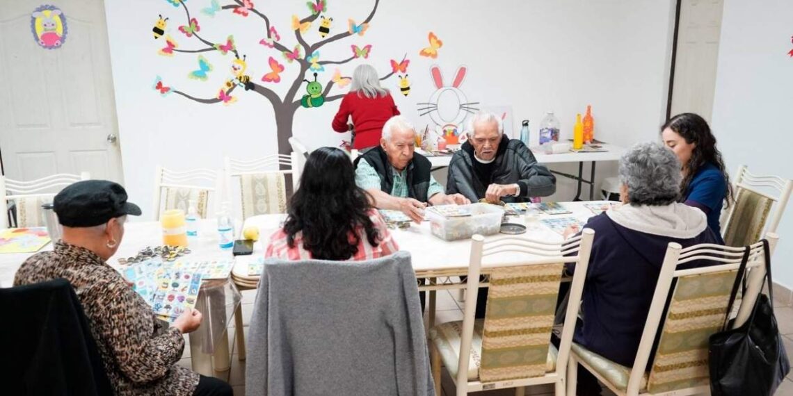 Atención a adultos mayores Nuevo Laredo