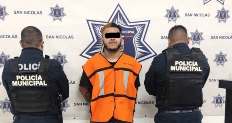 Atrapan a presunto asaltante de Oxxo tras rápida acción policial en San Nicolás, Nuevo León