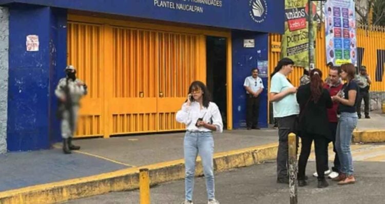 CCH Naucalpan suspende clases tras detonaciones de petardos