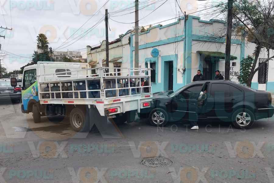 Camión causa accidente Victoria (3)