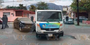 Camión causa accidente Victoria