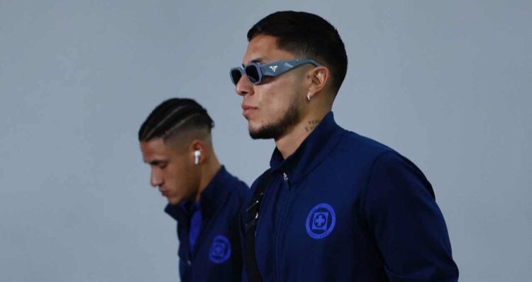 Carlos Salcedo inicia su rehabilitación con la mira en regresar fuerte a Rayados