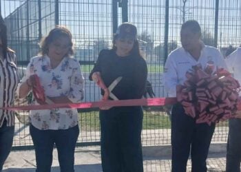 Carmen Lilia Canturosas Villarreal entrega rehabilitación de plaza y área recreativa en Nuevo Laredo