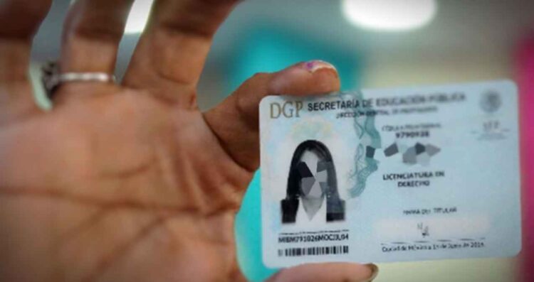 Cédula profesional: Personas que podrían perderla este 2025