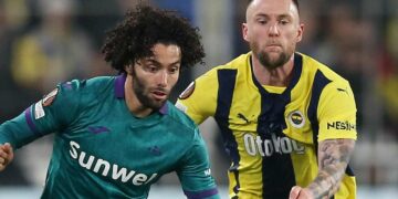 César Huerta debuta en la Europa League con derrota del Anderlecht ante Fenerbahce
