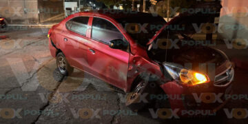 Choque entre dos automóviles en Tampico, Tamaulipas deja daños materiales
