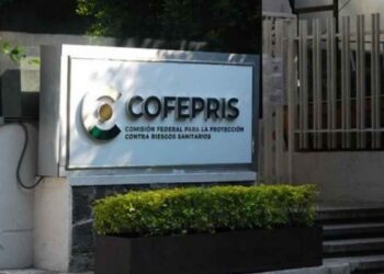 Cofepris emite alerta por esteroides en productos naturistas para el dolor