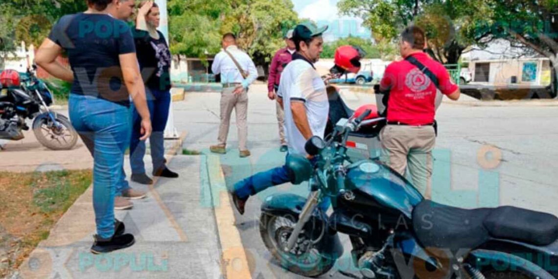 conductor pareja motocicleta Mante