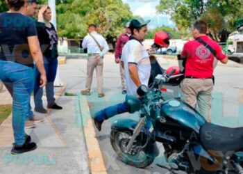 conductor pareja motocicleta Mante