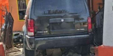 Conductora choca Nuevo Laredo