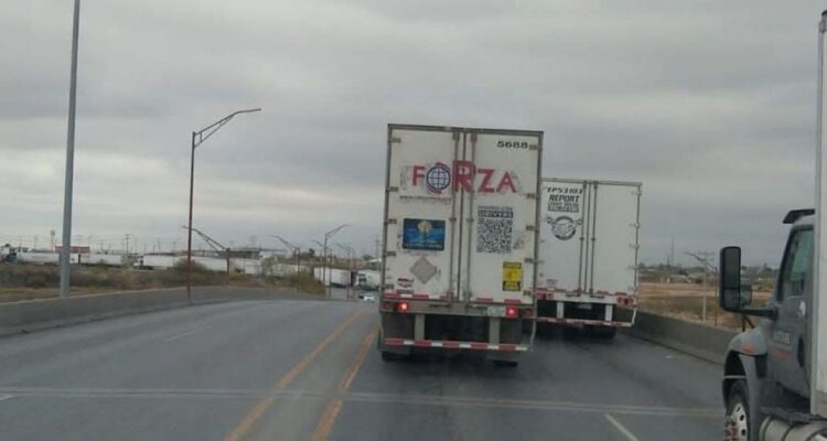 Cruces fronterizos en Nuevo Laredo