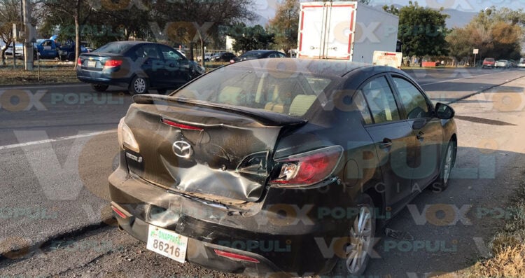 Despistados y acelerados protagonizan choque múltiple en libramiento de Ciudad Victoria, Tamaulipas