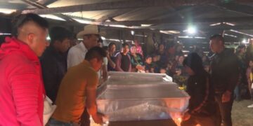 Detienen a autoridades comunitarias en Chiapas tras la muerte de niñas por comer pan envenenado