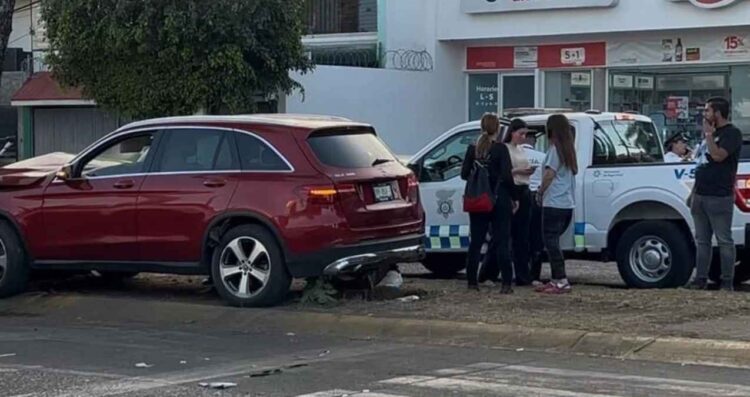 Detienen conductora Zapopan