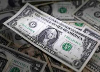 Dólar baja a 20.43 luego de pausa en aranceles entre México y EU