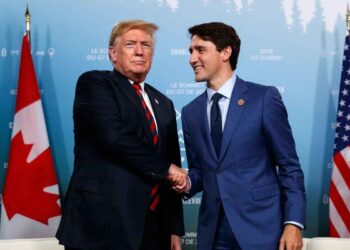Donald Trump y Justin Trudeau dialogan sobre aranceles; posponen nueva conversación para más tarde