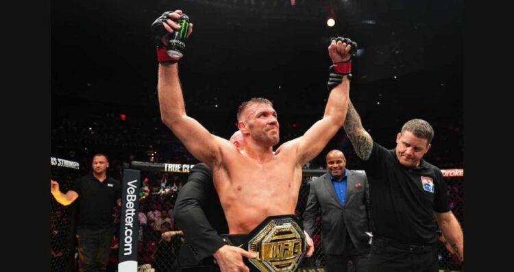 Du Plessis consolida su liderazgo en el peso mediano UFC