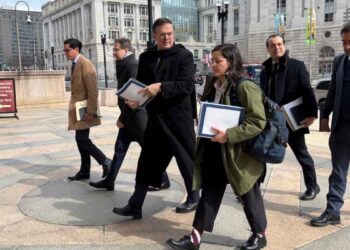 Ebrard encuentro funcionarios EU