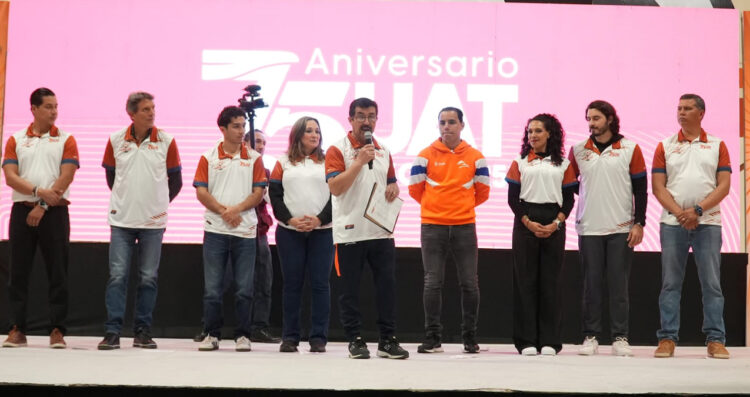 El rector Dámaso Anaya y Omar Bravo presiden apertura de la Copa UAT 2025