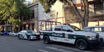 dos personas EU CDMX Airbnb