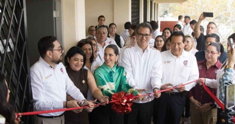 Erasmo González reafirma su compromiso con la educación en CBTis y CETis de Ciudad Madero