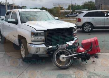 Estudiante atropella a motociclista y lo deja herido en Ciudad Victoria