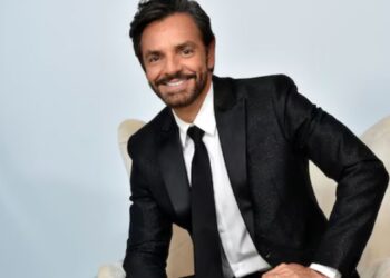 Eugenio Derbez aclara su mensaje sobre el voto joven en video compartido por Correa