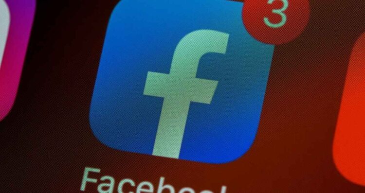 Facebook colapsa a nivel global fallas afectan a millones de usuarios