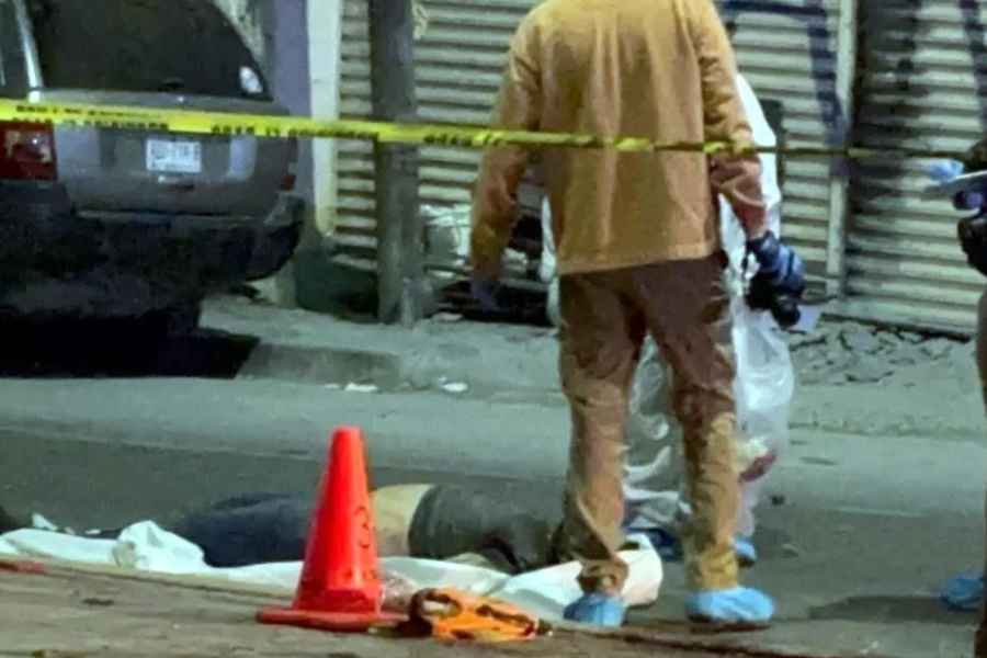 Fallece motociclista presuntamente al derrapar en Monterrey, Nuevo León