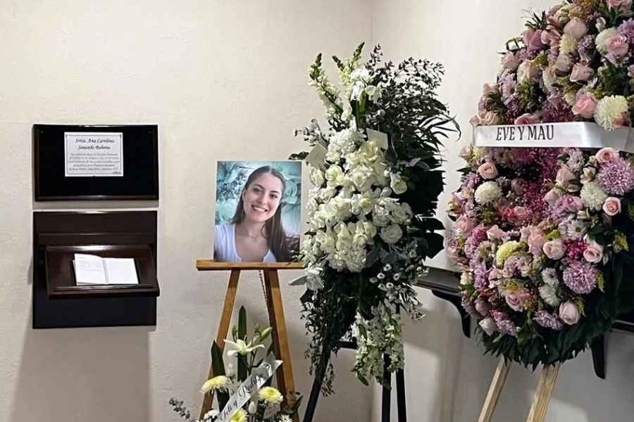 Familiares y amigos dan el último adiós a Ana Carolina tras ser hallada sin vida en Monterrey, NL