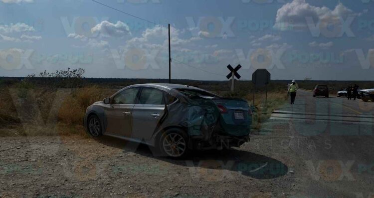 Ferrocarril embiste vehículo de familia en Xicoténcatl, Tamaulipas