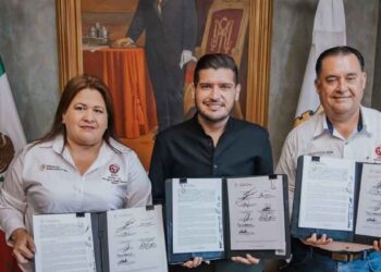 Firman convenio CECATI 105 y 177 con el Ayuntamiento de Matamoros