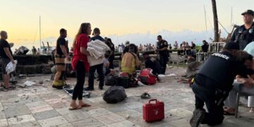 Registran en VIDEO explosión en condominios de Hawái