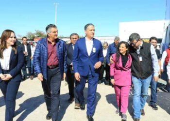 Gobernador Carmen supervisan albergue