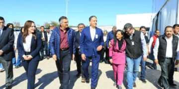 Gobernador Carmen supervisan albergue