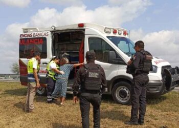 Guardia Estatal brinda auxilio a mujer de la tercera edad en Altamira, Tamaulipas