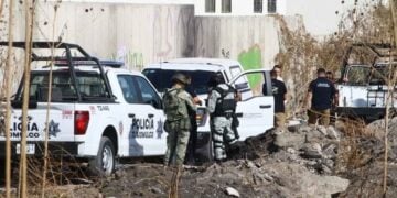 Hallan cadáver envuelto en una lona en un fraccionamiento de Tlajomulco, Jalisco