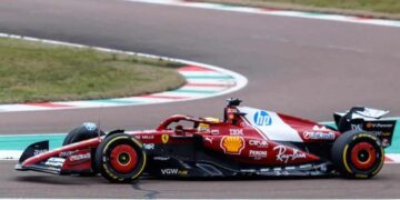 Hamilton estrena el SF-25 en Fioriano primeras impresiones y emoción en la pista