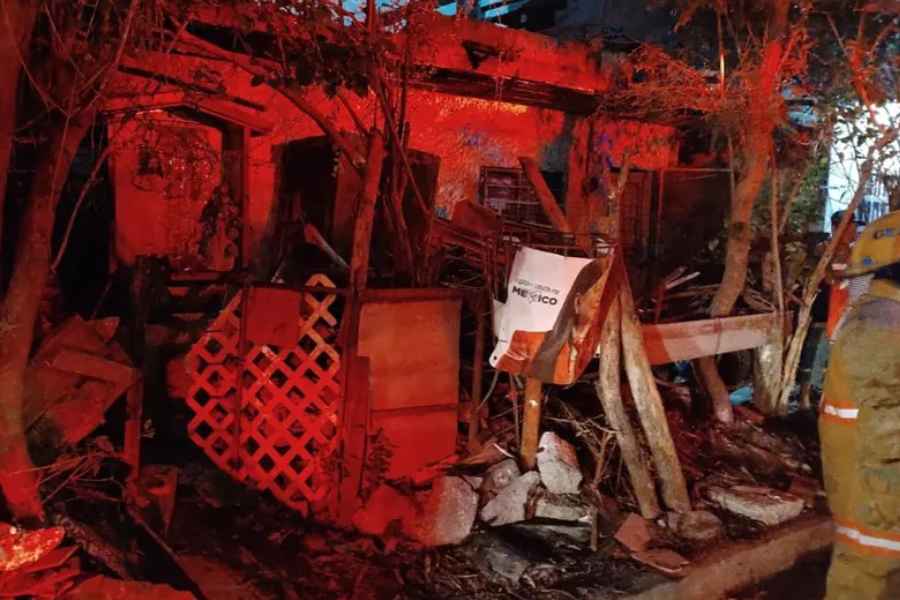 Hombre resulta herido tras incendio en su vivienda en Guadalupe, NL