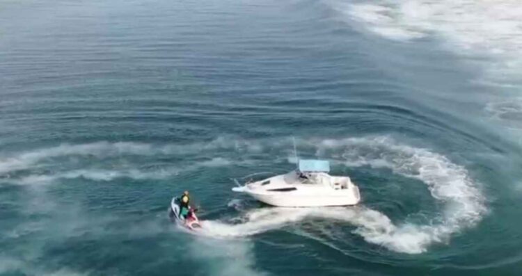 Hombre varado en el mar es rescatado con drones y apoyo de rescatistas en Tijuana