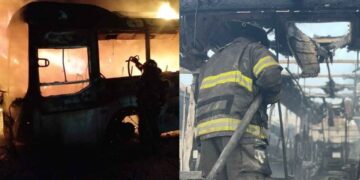 Incendio consume 7 unidades de transporte público en García, Nuevo León
