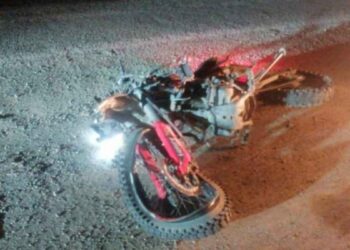 Motociclista es embestido por tráiler en Nuevo Morelos