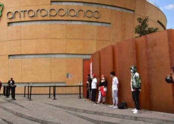 Joven denuncia violación en estacionamiento de plaza Antara en Polanco